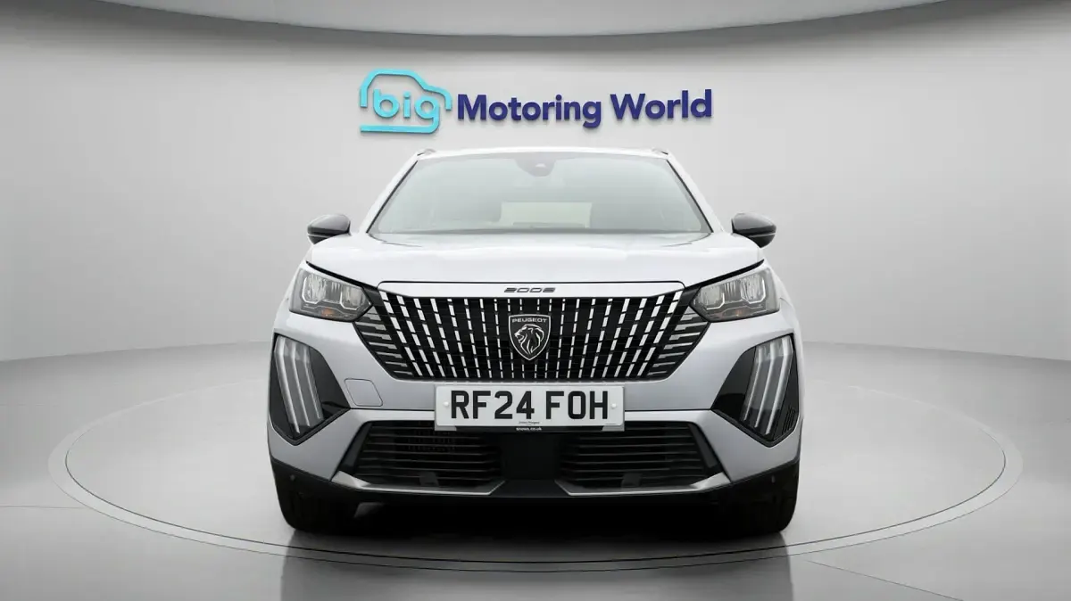 Used Peugeot 2008 Allure 131 HP (96 kW) 2024 Grey SUV