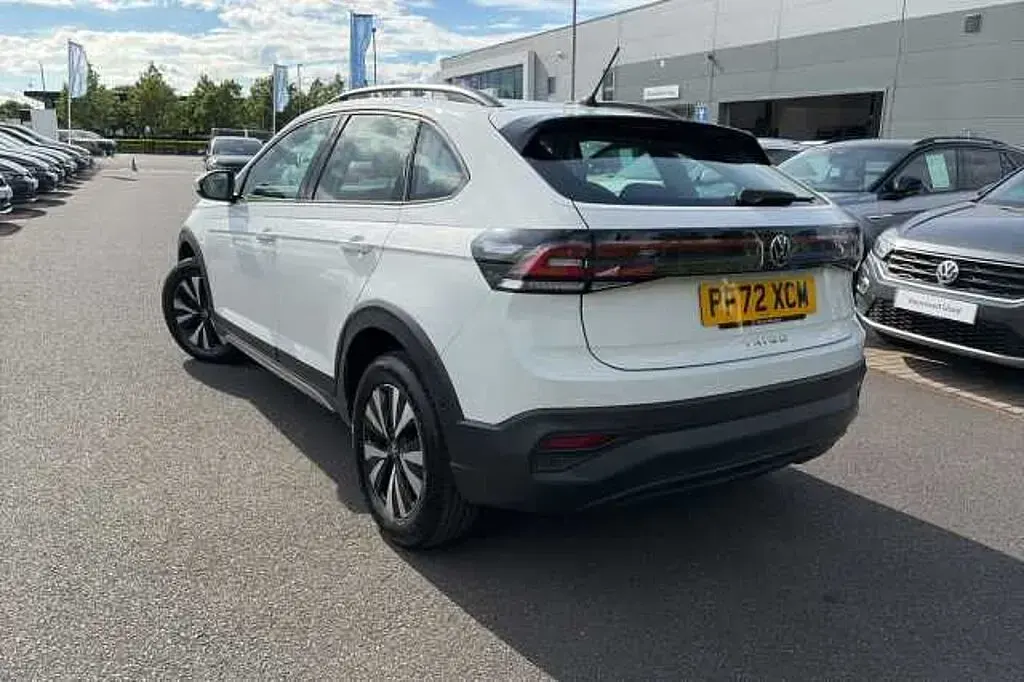 Used VW Taigo Life 95 HP (69 kW) 2023 White SUV