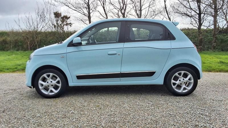 Used Renault Twingo Dynamique 70 HP (51 kW) 2015 Blue Hatchback