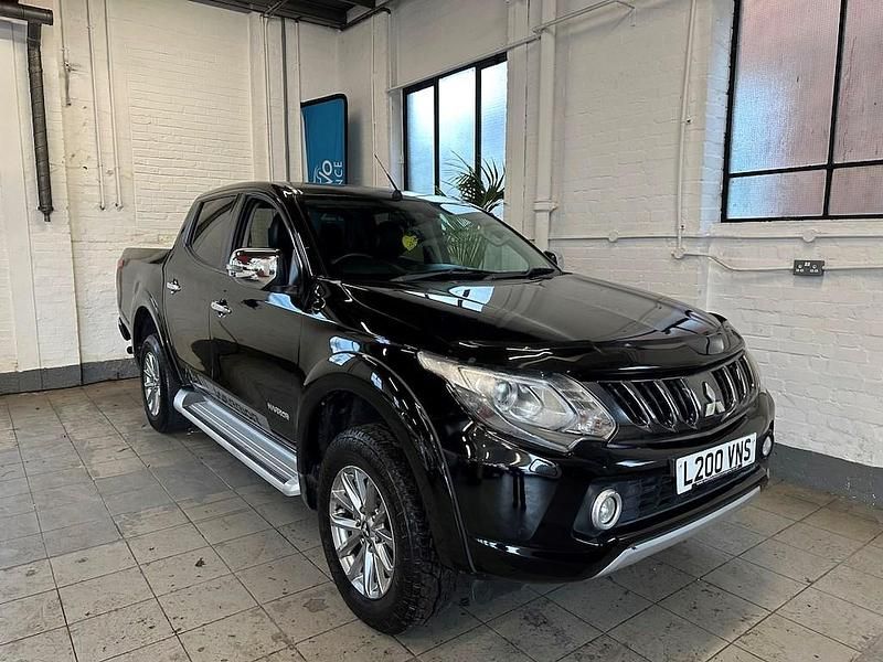 Used Mitsubishi L200 Warrior 2017 Black Pickup
