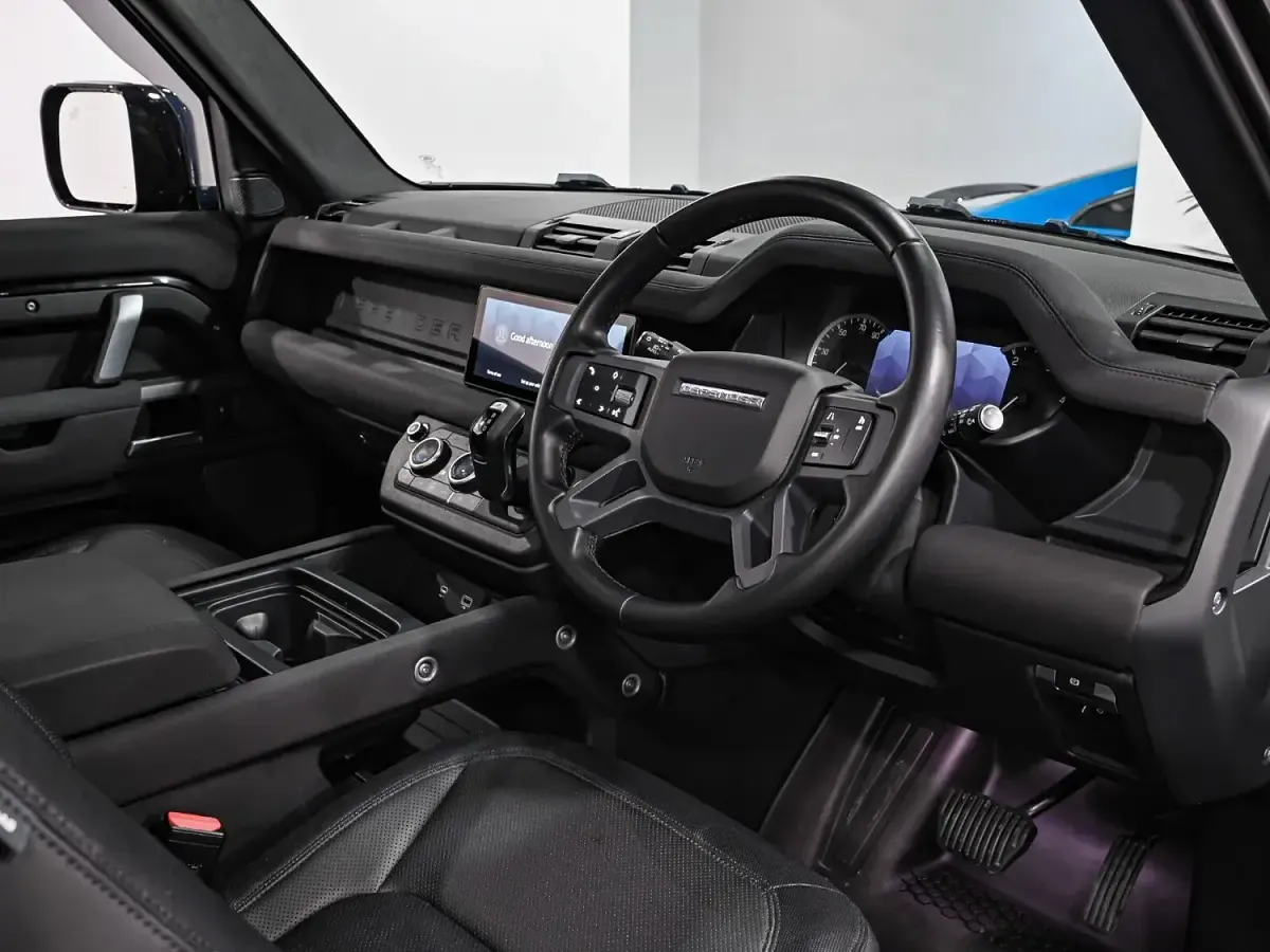 Used Land Rover Defender SE Dynamic 2022 Black Estate