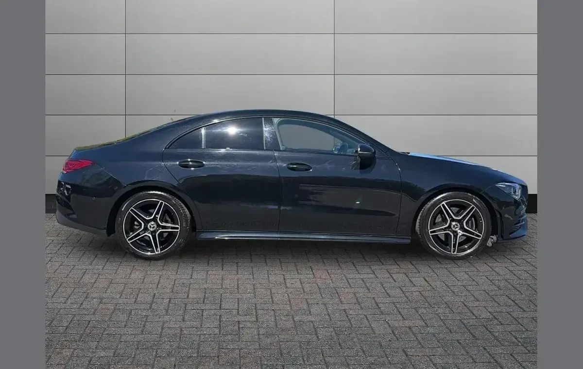 Used Mercedes CLA200 Executive 163 HP (119 kW) 2023 Black Coupe