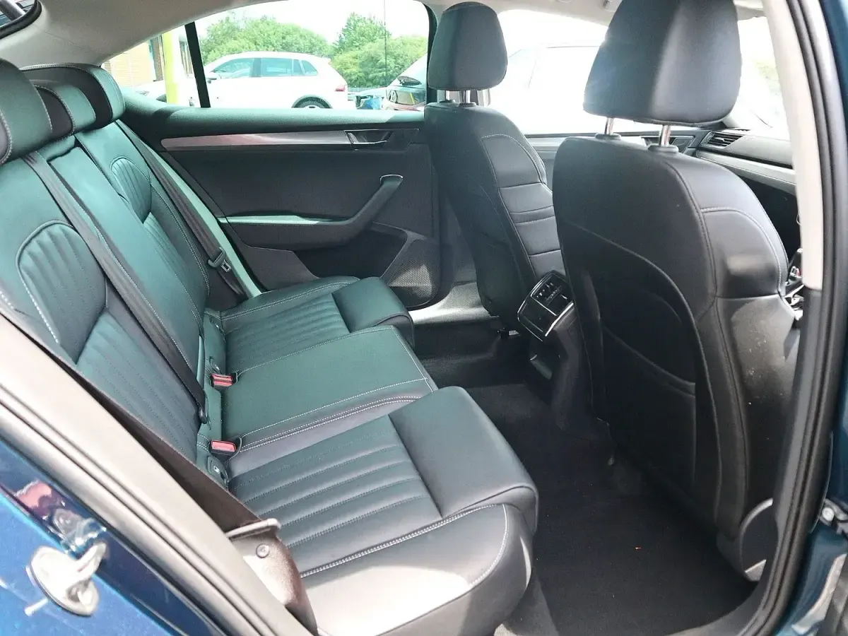 Used Skoda Superb SE L 2023 Blue Hatchback