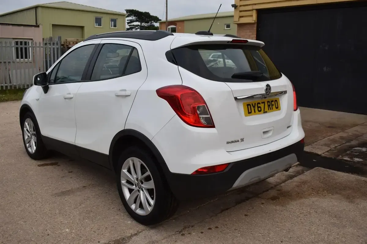 Used Vauxhall Mokka X Active 2018 White SUV