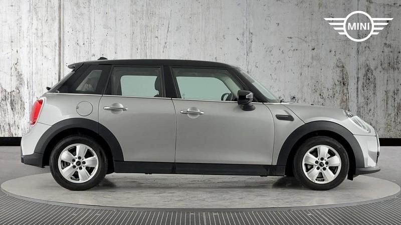Used Mini Cooper Classic 134 HP (98 kW) 2023 Silver Hatchback