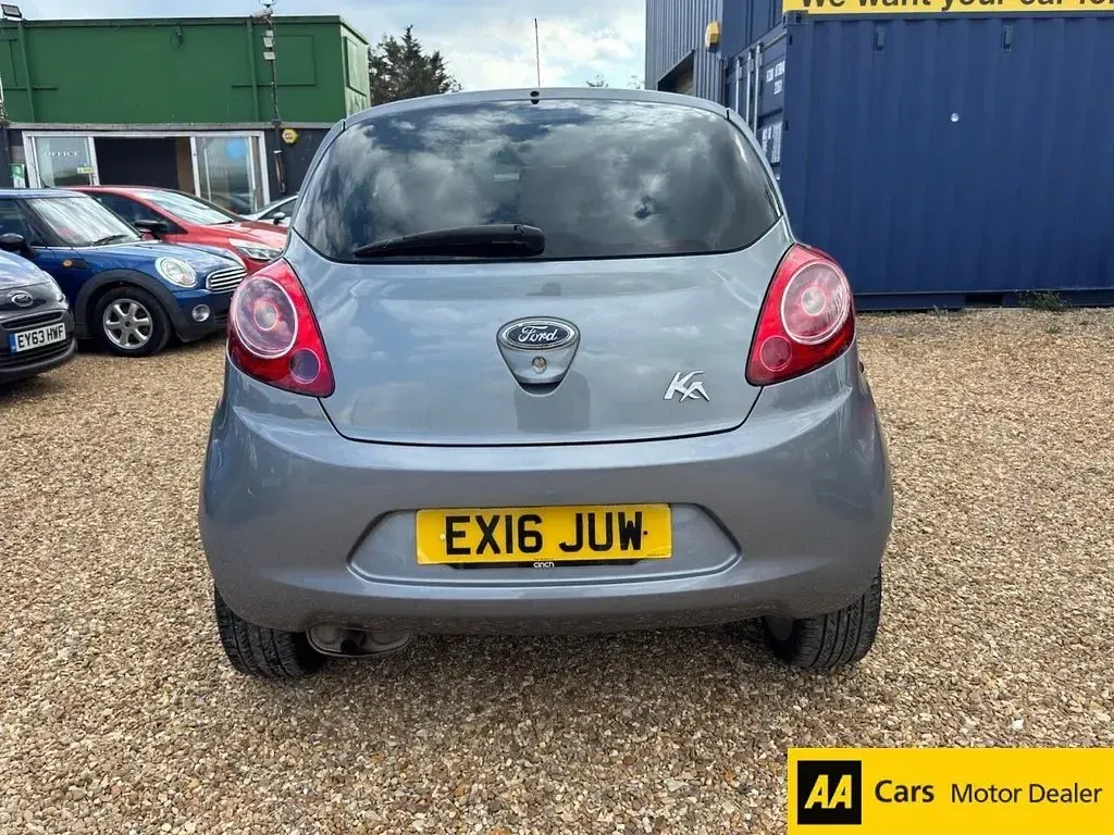 Used Ford Ka Zetec 69 HP (50 kW) 2016 Silver Hatchback