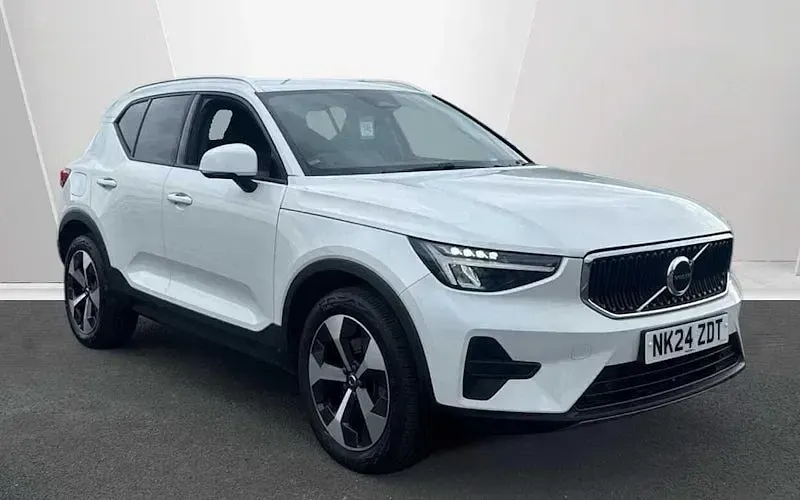 Used Volvo XC40 Core 163 HP (119 kW) 2026 SUV