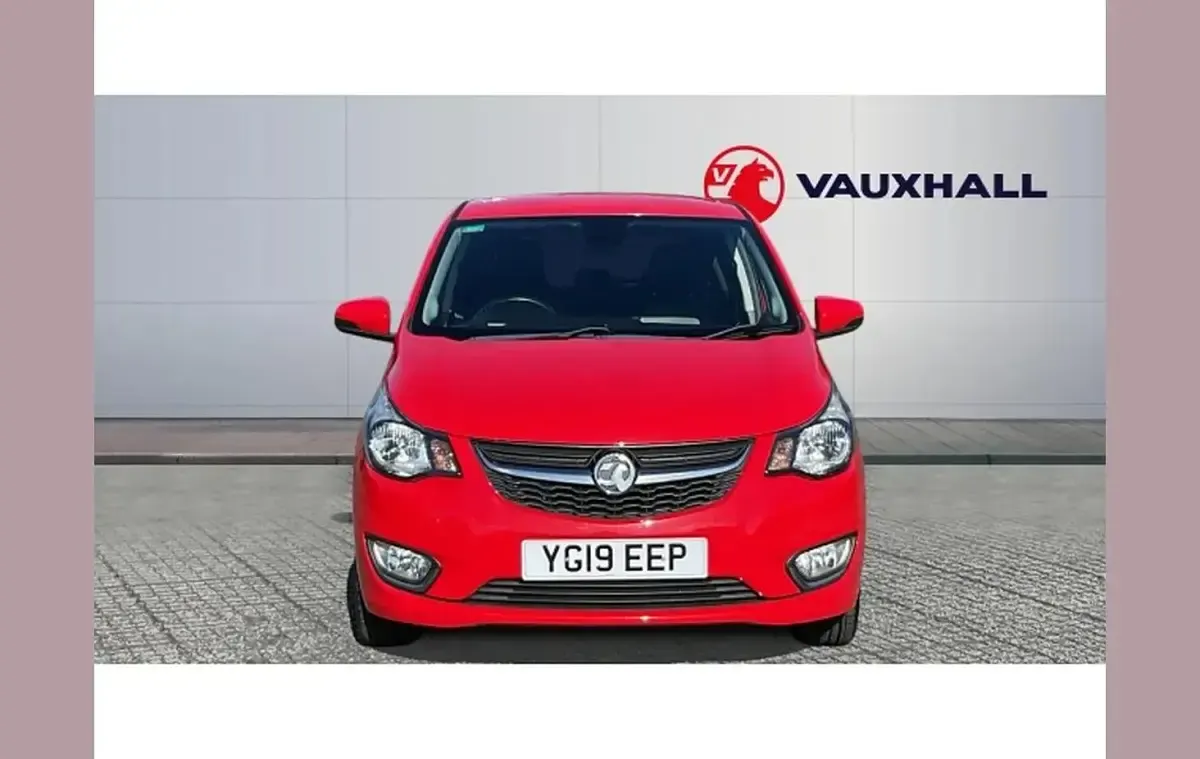 Usado Vauxhall Viva 73 HP (53 kW) 2019 Vermelho Citadino