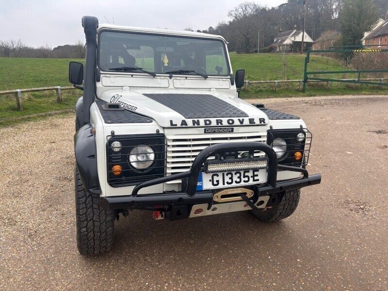 Used Land Rover Defender 2000 White SUV