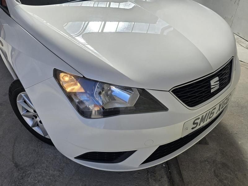 Used Seat Ibiza SOL 75 HP (55 kW) 2016 White Hatchback