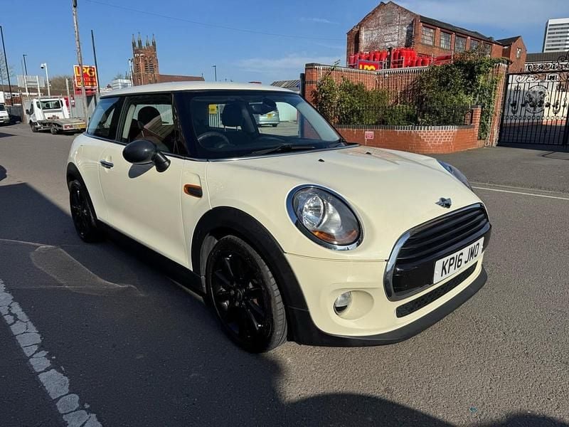 White Used 2016 Mini Cooper Hatch Hatchback | £4,200 (Super price) - Image 1/4