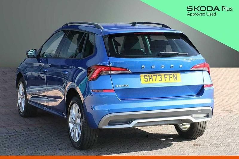 Used Skoda 110 R SE Drive 81 HP (59 kW) 2023 Race blue metallic Estate