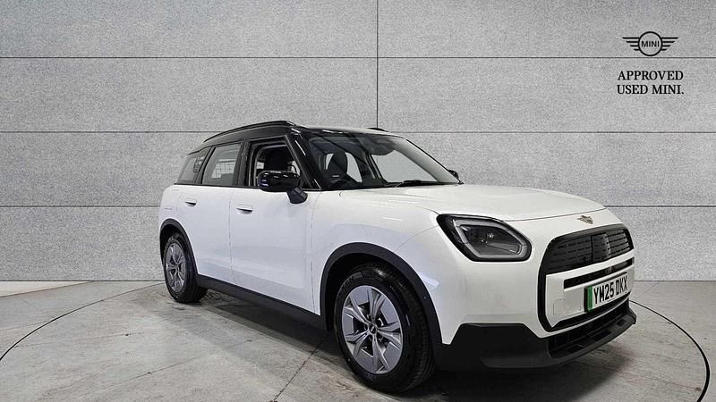 White New 2025 Mini Countryman SUV | £30,365 (Good price) - Image 1/4