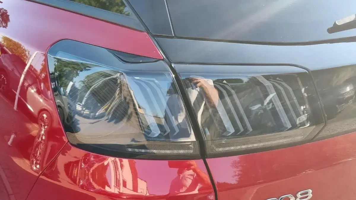 Used Peugeot 3008 Allure+ 134 HP (98 kW) 2023 Red SUV