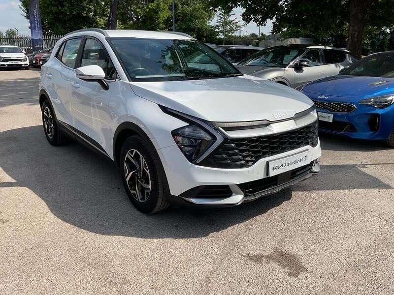 White Used 2022 Kia Sportage 2 SUV | £18,495 (Super price) - Image 1/4