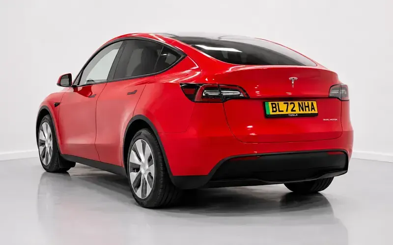 Used Tesla Model Y Long Range AWD 286 kW (389 HP) 2025 SUV