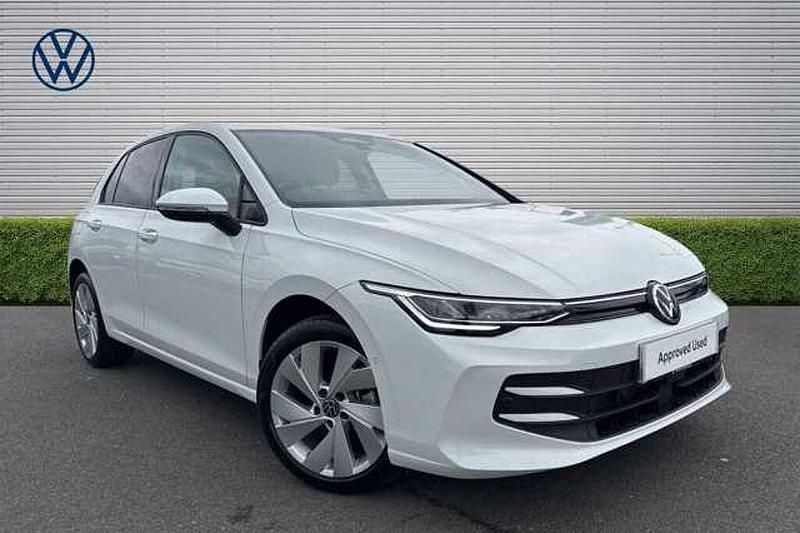 New VW Golf VIII Match 115 HP (84 kW) 2025 White Hatchback
