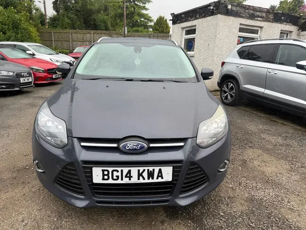 Used Ford Focus Zetec 2014 Grey Estate