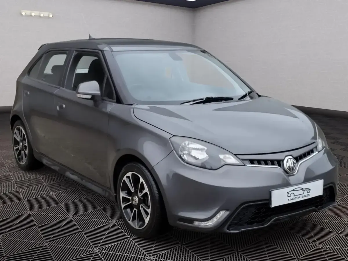 Usado MG MG3 106 HP (77 kW) 2016 Cinzento Citadino