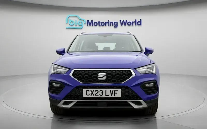 Begagnad Seat Ateca SE Technology 110 HK (80 kW) 2023 Blå SUV