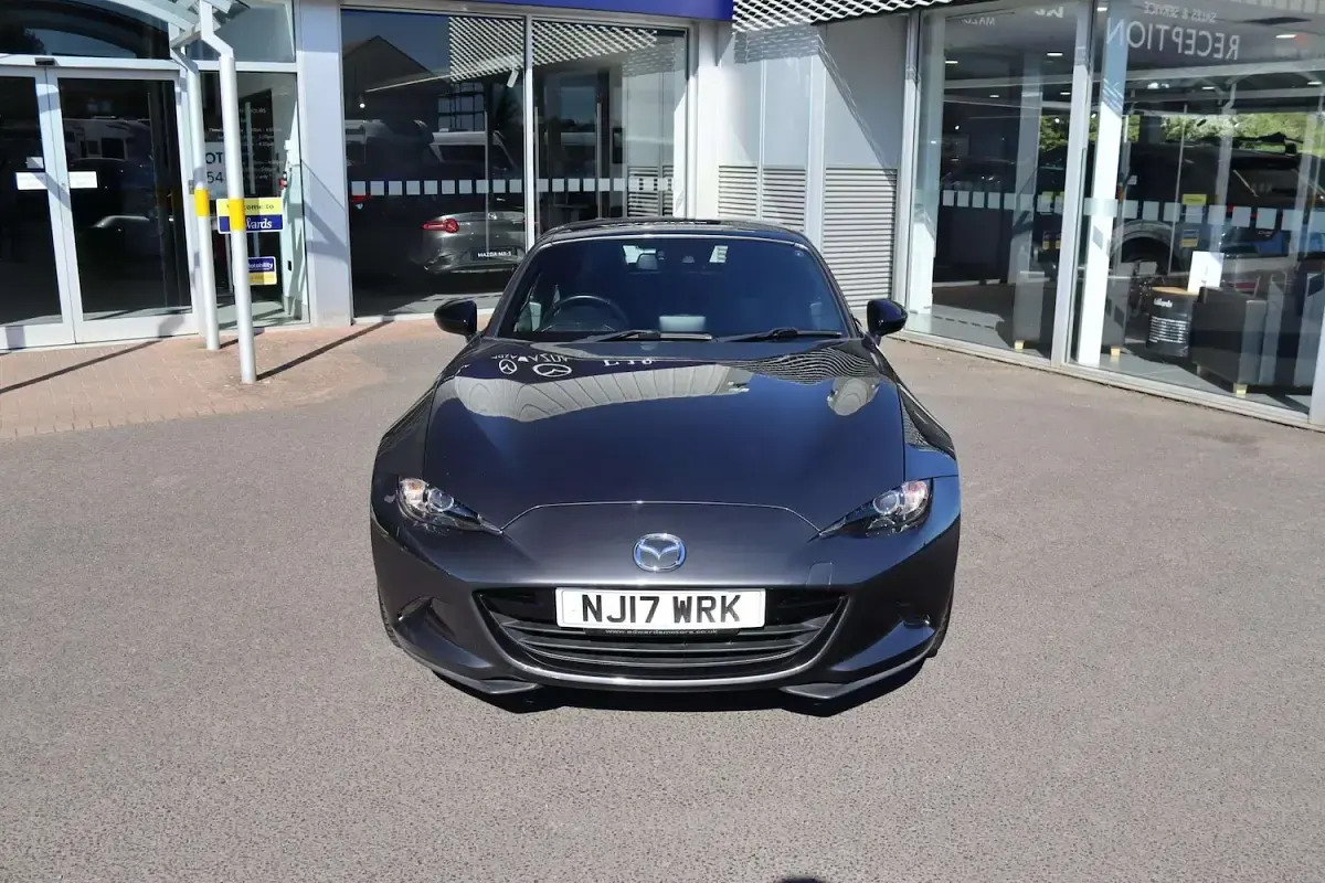 Used Mazda MX5 Edition 160 HP (117 kW) 2017 Machine grey Cabriolet