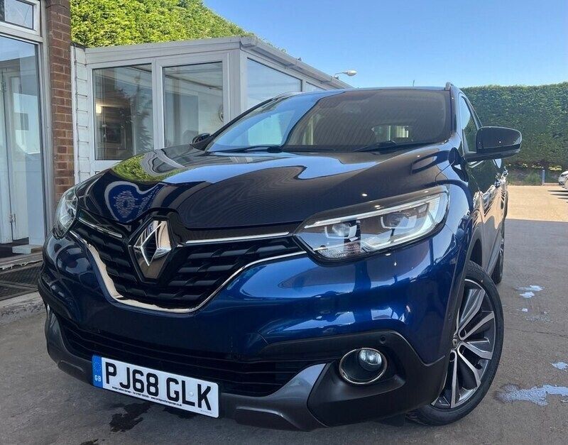 Blue Used 2018 Renault Kadjar Signature S SUV | £11,995 (Fair price) - Image 1/4