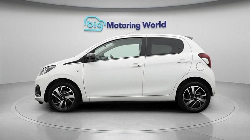 Used Peugeot 108 Allure 72 HP (52 kW) 2021 White Hatchback