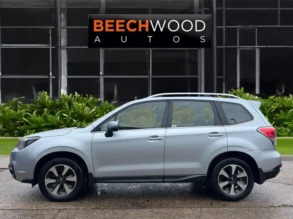 Used Subaru Forester Premium 144 HP (105 kW) 2017 Silver SUV