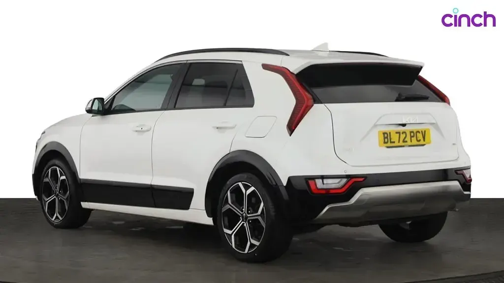 Used Kia Niro 2023 White SUV