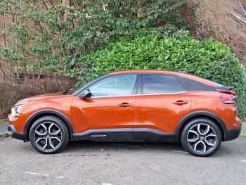 Used Citroën e-C4 Shine 100 kW (136 HP) 2022 Brown Hatchback