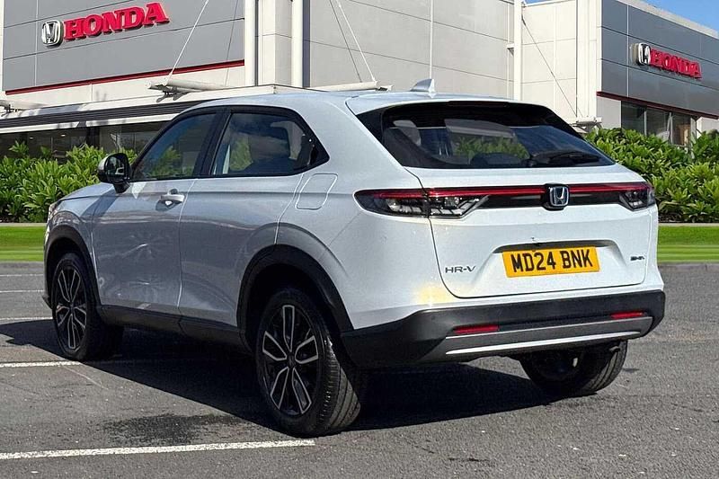 Used Honda HR-V Elegance 131 HP (96 kW) 2024 White orchid SUV