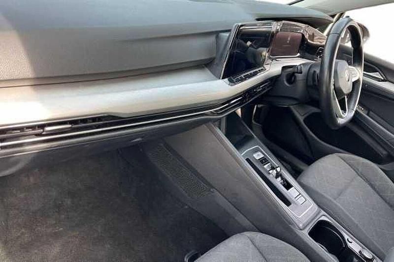 Used VW Golf VIII 110 HP (80 kW) 2021 Estate