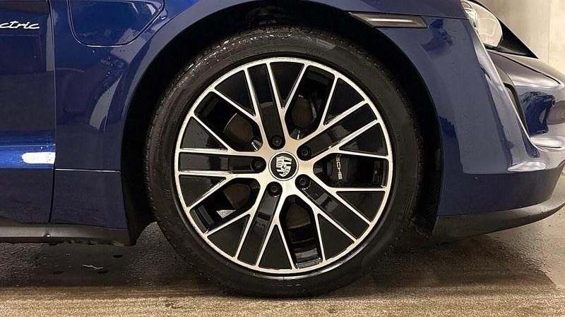 Used Porsche Taycan 350 kW (476 HP) 2023 Blue Sedan