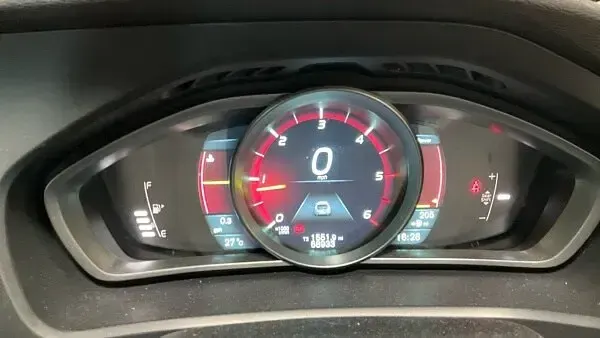 Used Volvo V40 SE Lux 150 HP (110 kW) 2014 Blue Hatchback