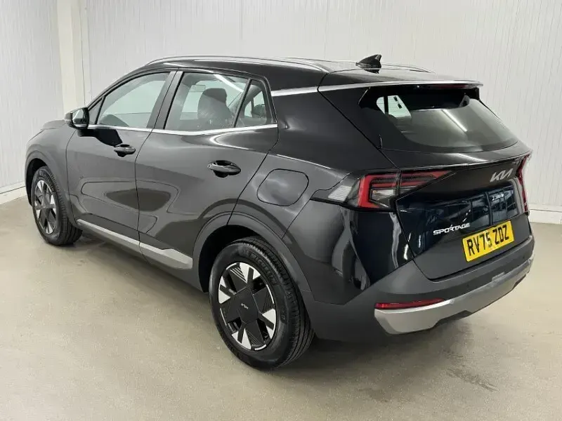 Used Kia Sportage 235 HP (172 kW) 2025 Black SUV