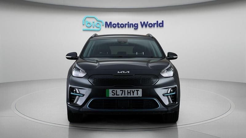 Used Kia e-Niro 147 kW (201 HP) 2022 Grey SUV