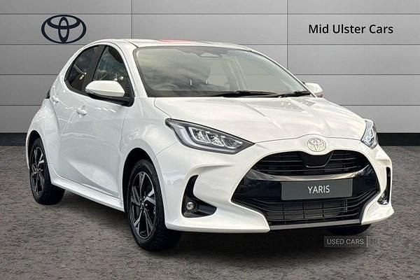 Grey New 2025 Toyota Yaris Hybrid Design Hatchback | £21,995 (Super price) - Image 1/4