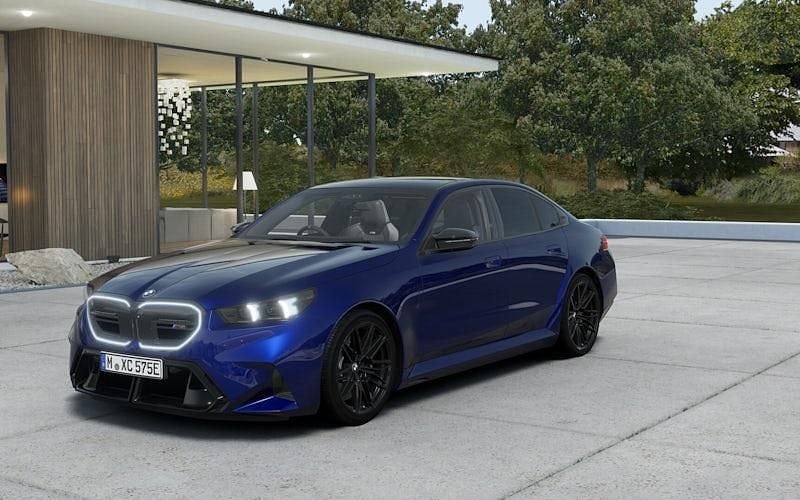 New 2025 BMW M5 Sedan | £103,960 (Super price) - Image 1/4