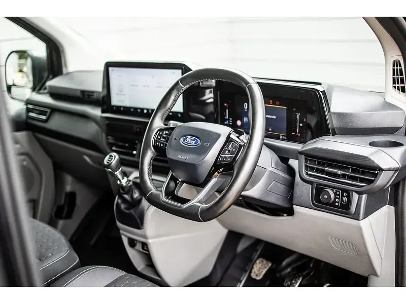 Used Ford Transit Custom Limited 136 HP (100 kW) 2024 Grey Van
