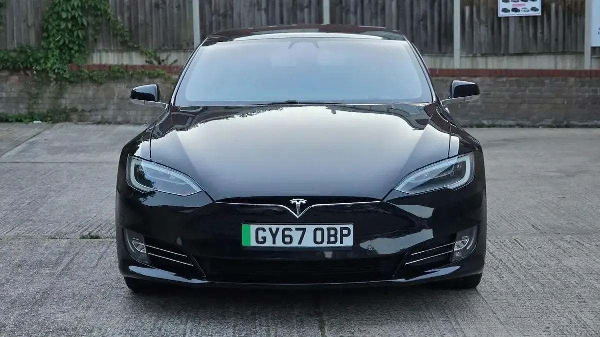 Used Tesla Model S 350 kW (476 HP) 2017 Black Hatchback