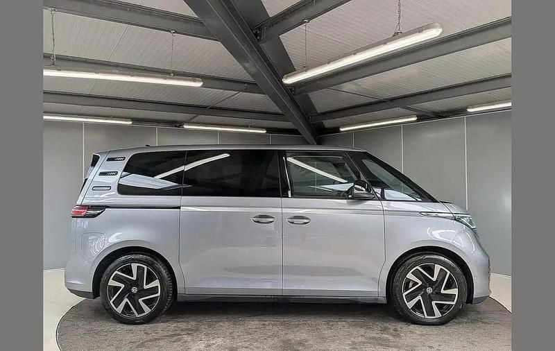 Used VW ID. Buzz Pro 150 kW (204 HP) 2024 Silver MPV