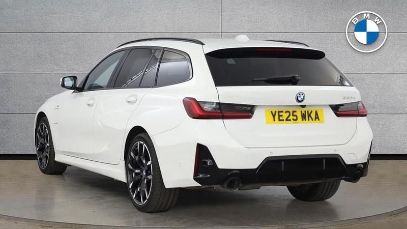 Used BMW 330e M Sport 288 HP (211 kW) 2025 White Estate