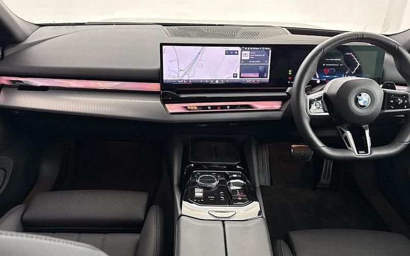 Used BMW 520 M Sport 208 HP (152 kW) 2025 Black Estate