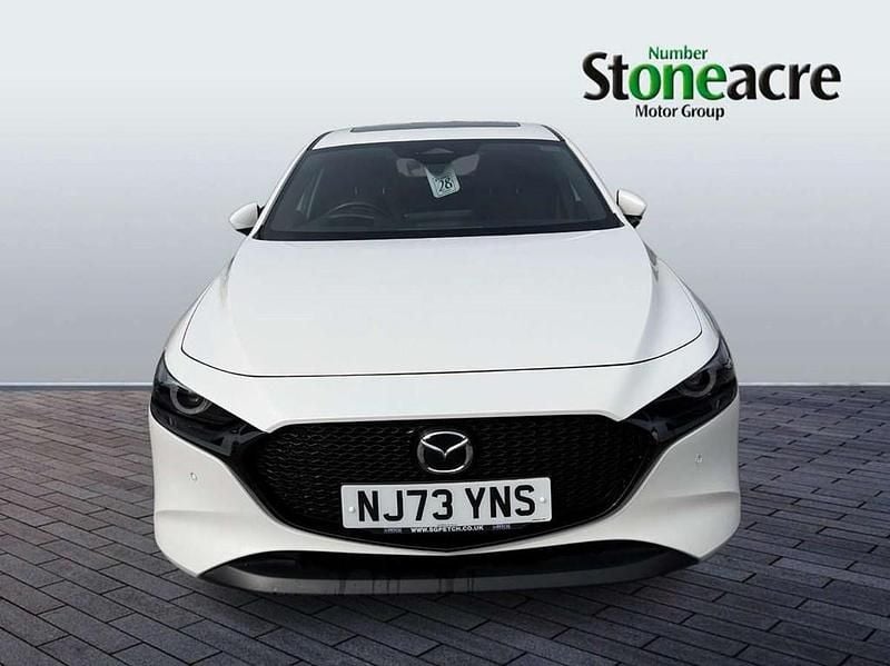Used Mazda 3 Takumi-Line 183 HP (134 kW) 2023 White Hatchback