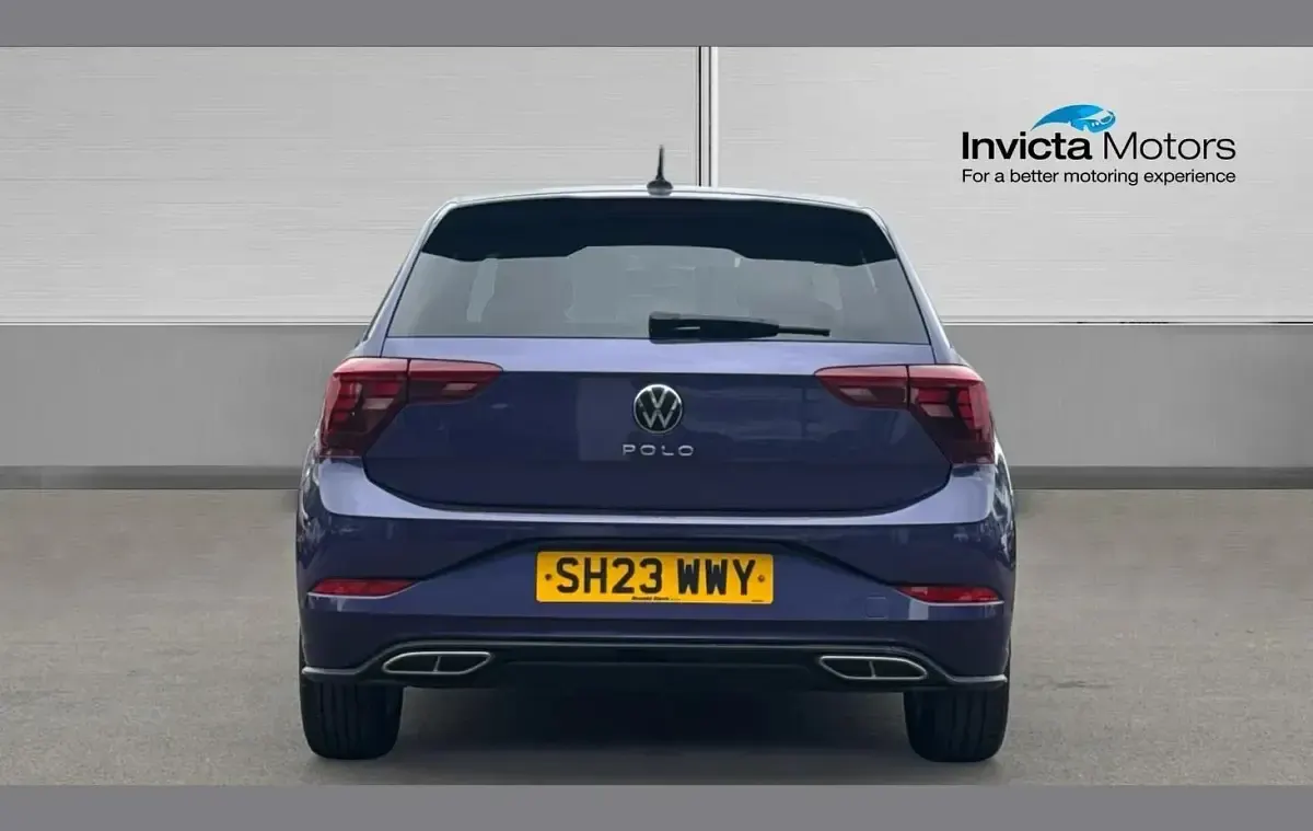 Used VW Polo R-line 95 HP (69 kW) 2023 Mauve/purple Hatchback