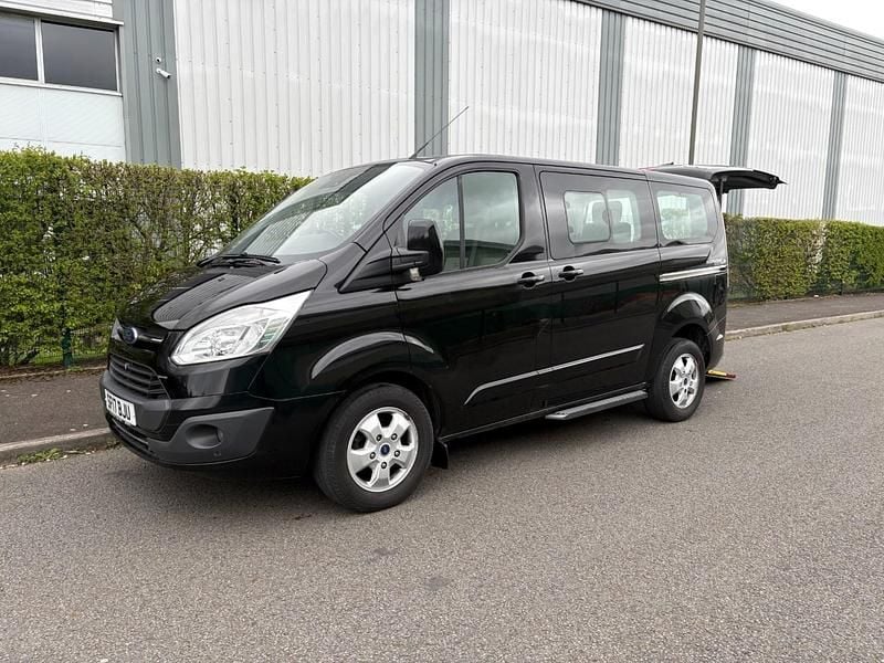 Used Ford Tourneo Titanium 130 HP (95 kW) 2017 Black MPV