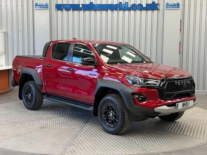 Red New 2025 Toyota HiLux Sport Pickup | £41,995 (Fair price) - Image 1/3