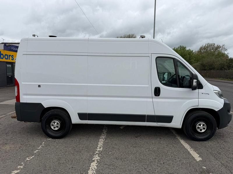 Usado Fiat Ducato 115 HP (84 kW) 2017 Branco Van
