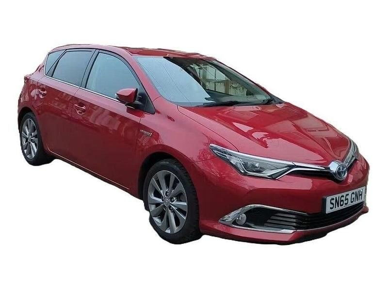 Used Toyota Auris Hybrid 136 HP (100 kW) 2015 Red Hatchback