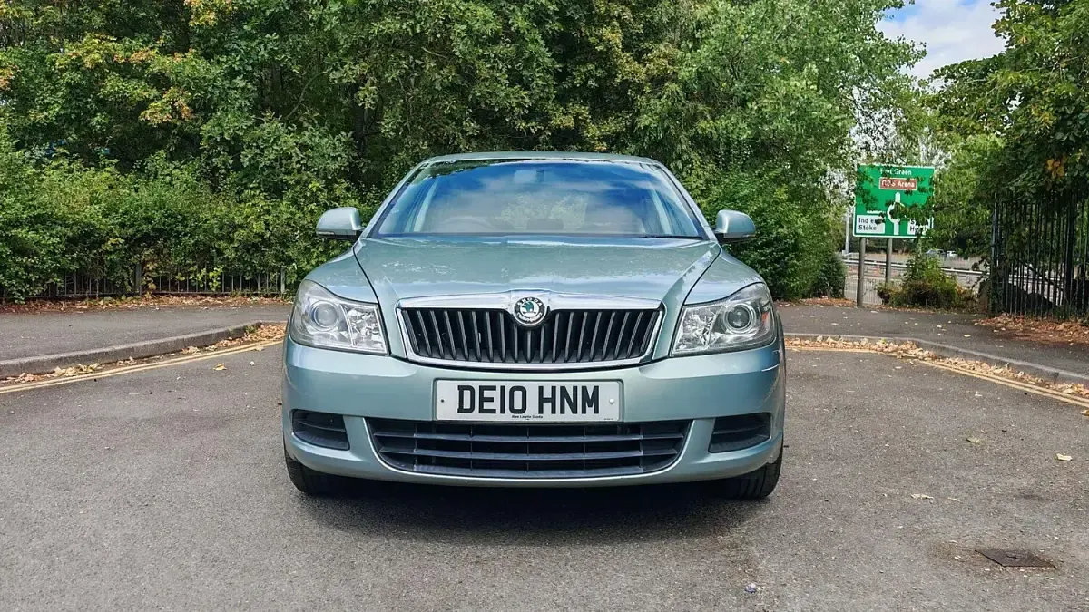 Used Skoda Octavia SE 120 HP (88 kW) 2010 Green Hatchback